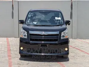 Toyota Noah 2008
