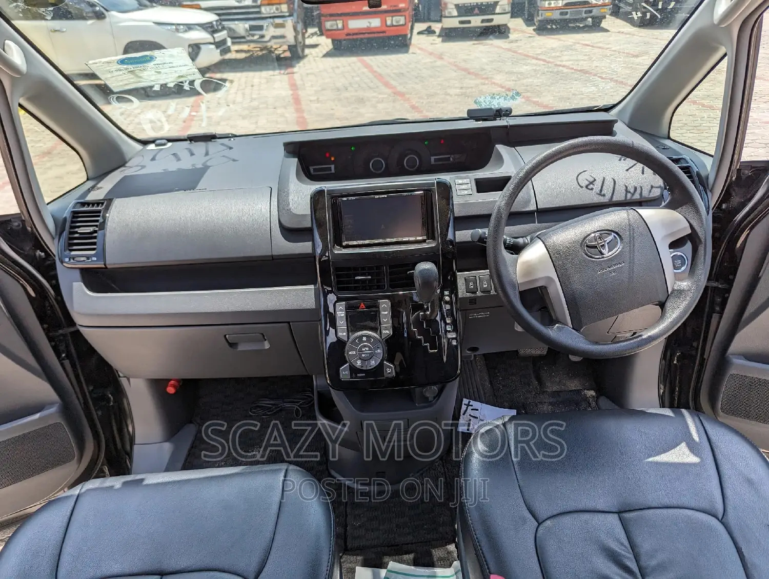 Toyota Noah 2008