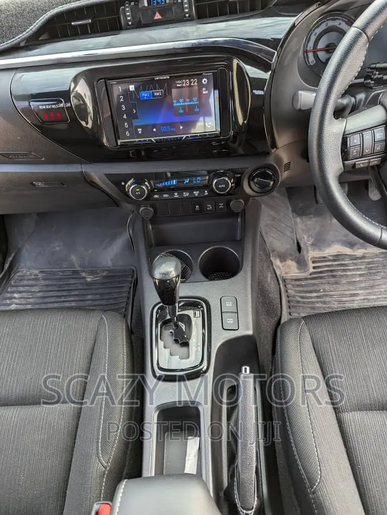 Toyota Hilux 2019 Black