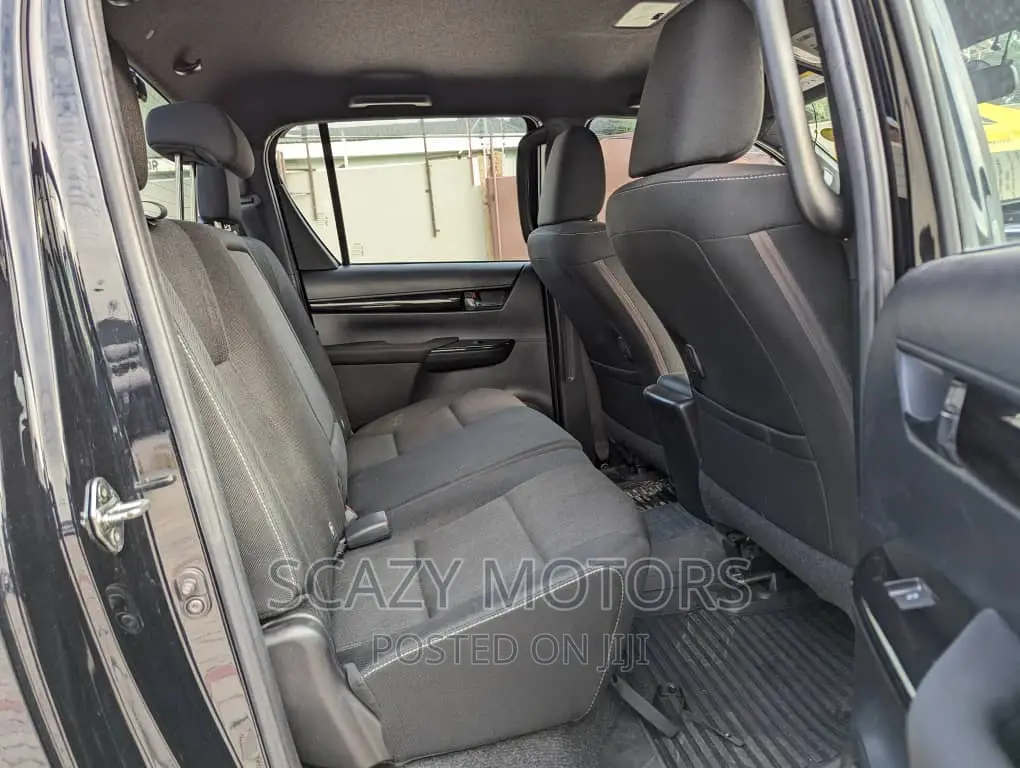 Toyota Hilux 2019 Black