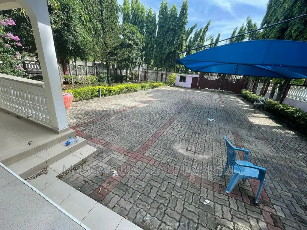4bdrm House in Tegeta Azania, Bunju for rent