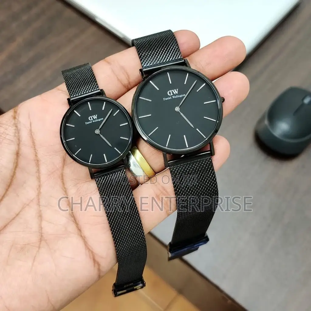DW DANIELE WELIGHTON* Watch Water Resistant