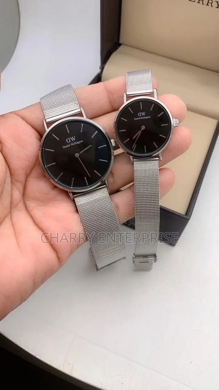 DW DANIELE WELIGHTON* Watch Water Resistant