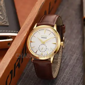SEIKO Water Resistant Watch With Smooth Leather Belt