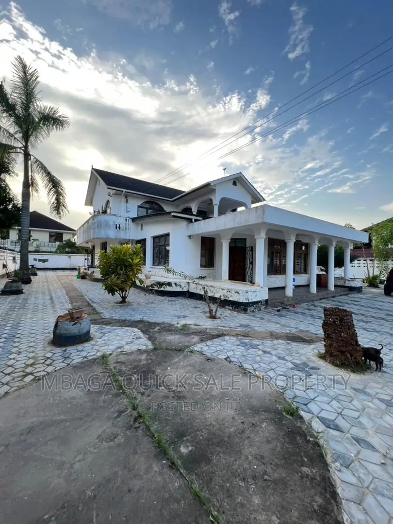 5bdrm House in Mbezi Beach for rent