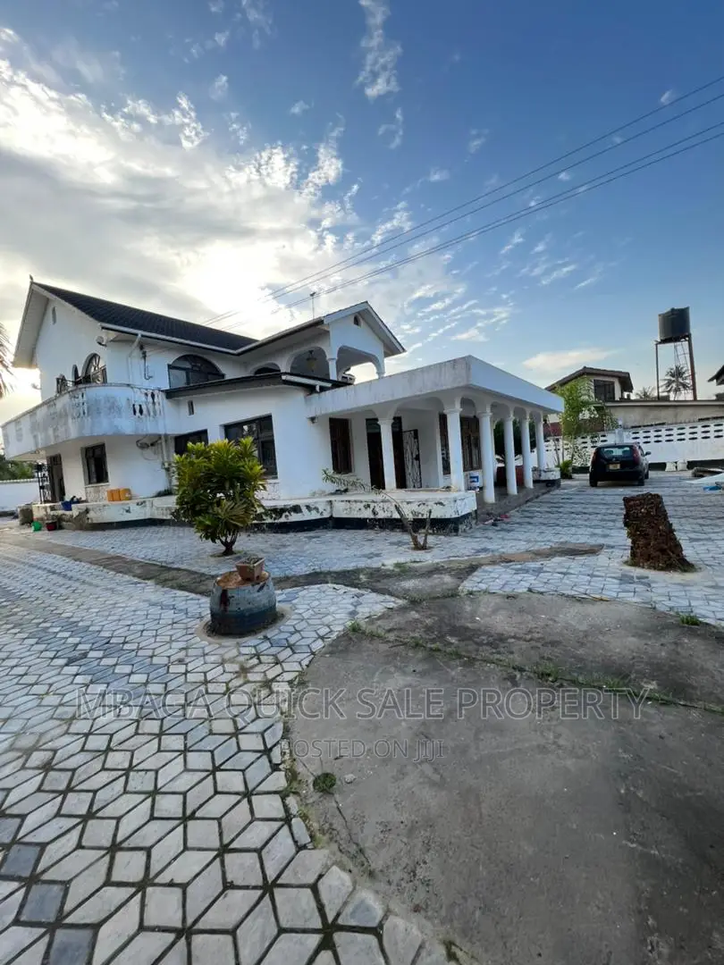 5bdrm House in Mbezi Beach for rent