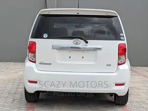 Toyota Corolla Rumion 2008 White