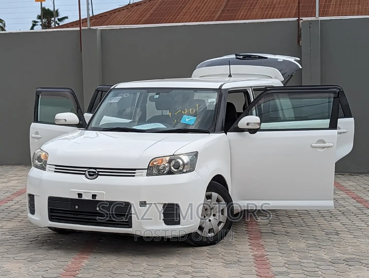 Toyota Corolla Rumion 2008 White