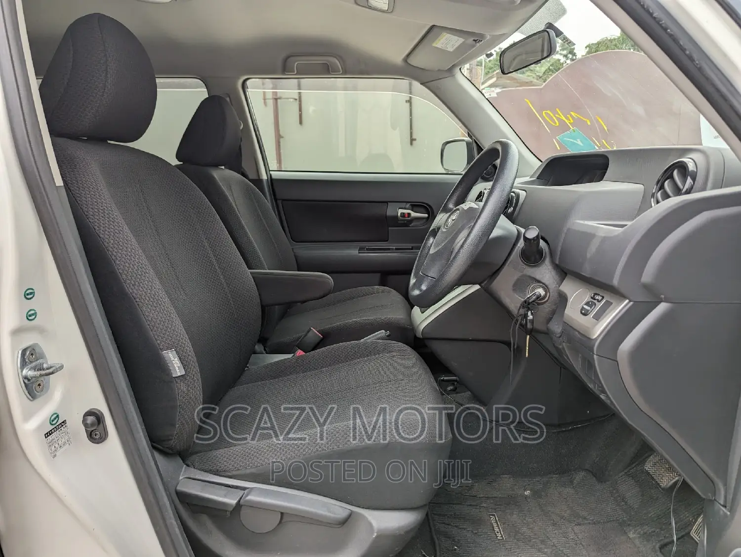 Toyota Corolla Rumion 2008 White