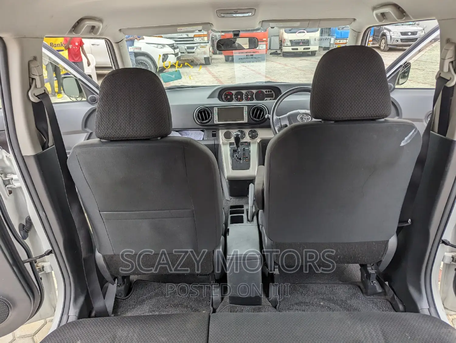 Toyota Corolla Rumion 2008 White
