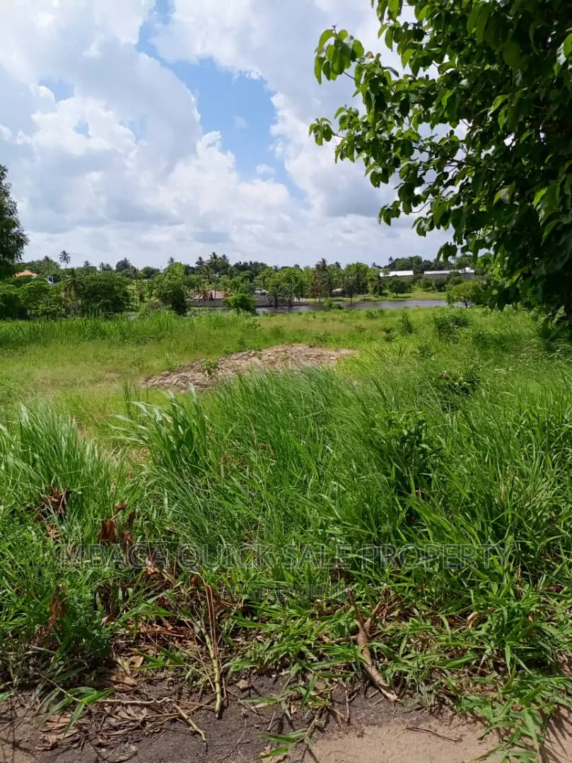 Plot for Sale at Mabwepande