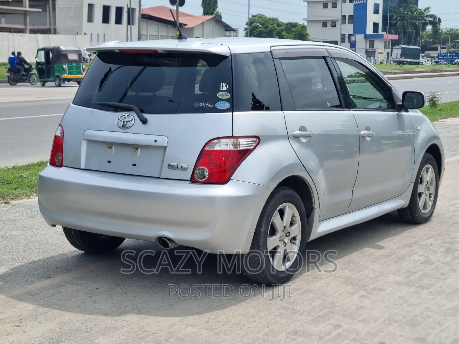 Toyota IST 2006 Silver