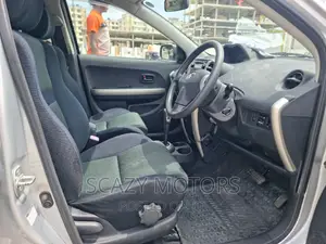 Toyota IST 2006 Silver