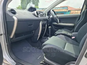 Toyota IST 2006 Silver
