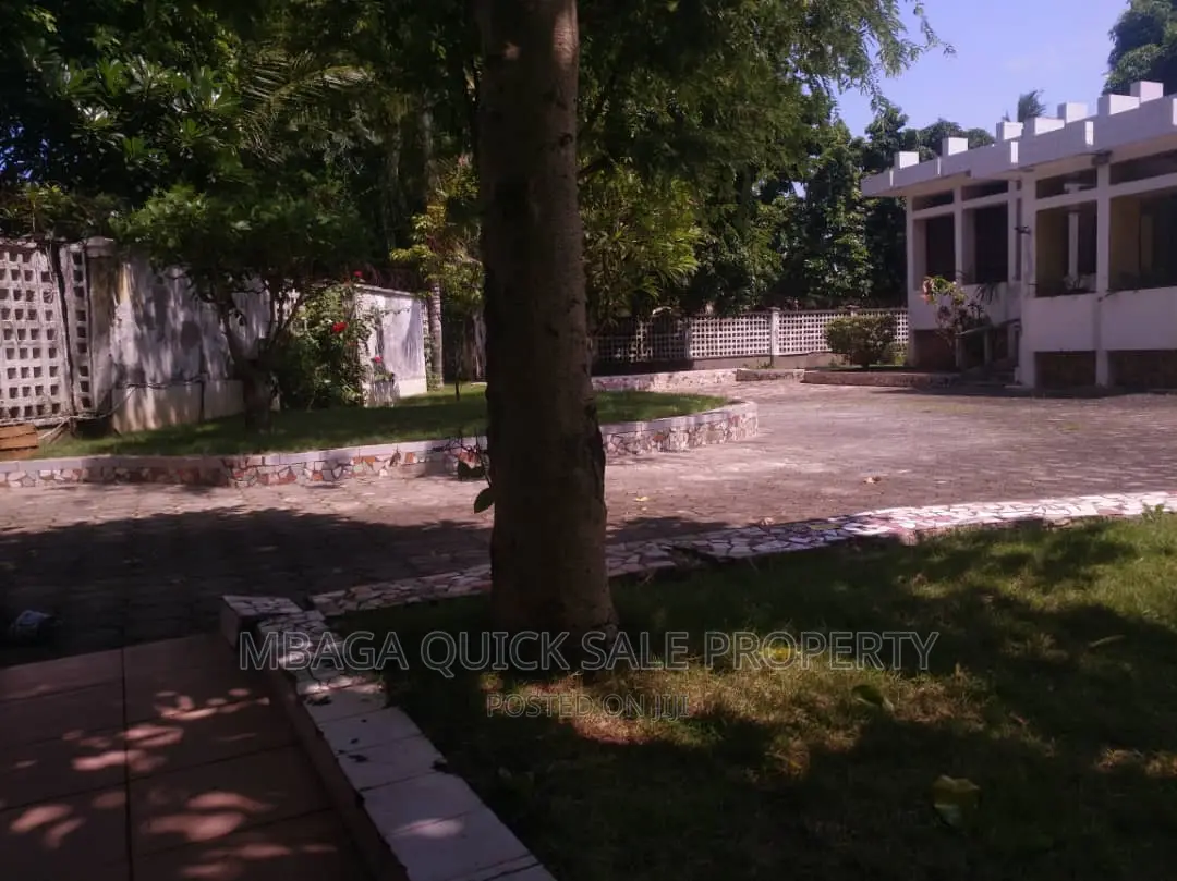 4bdrm House in Mikocheni A for rent