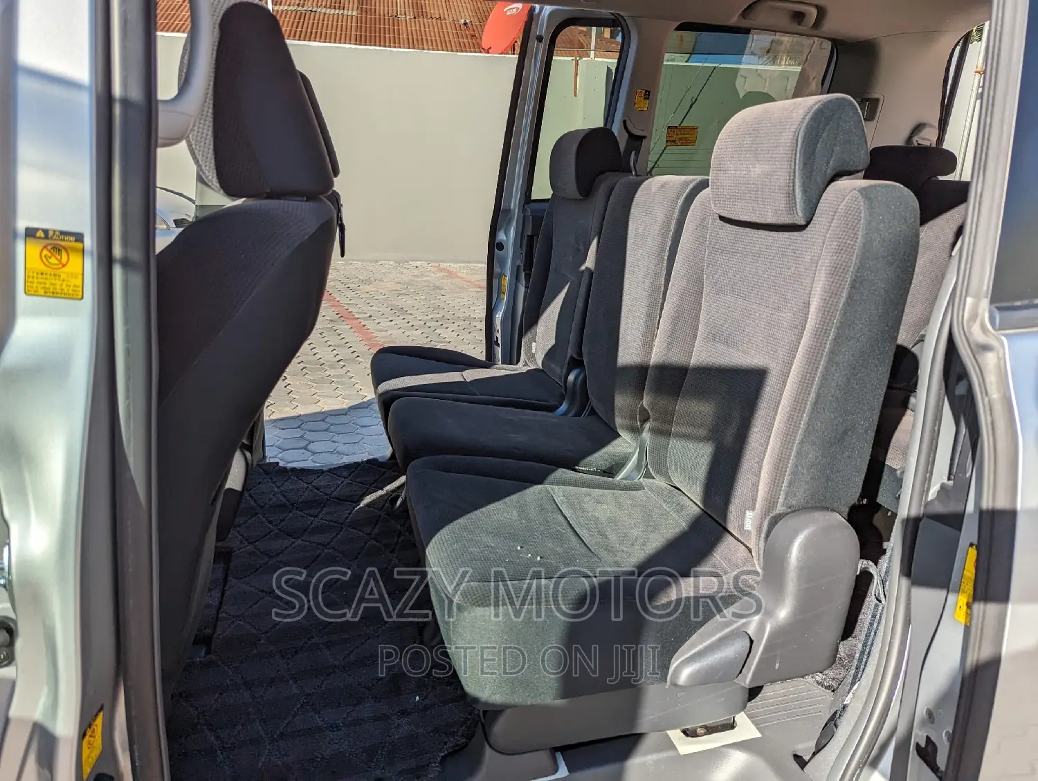 Toyota Noah 2009 Silver