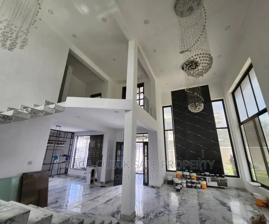 5bdrm House in Goba Kinzudi for sale