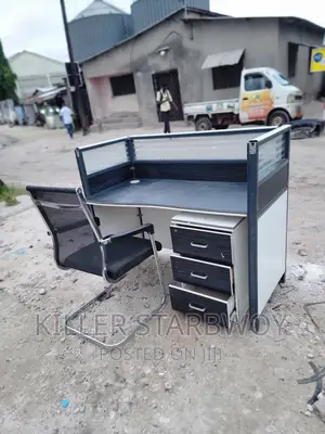Reception/Counter Table Na Kiti Chake