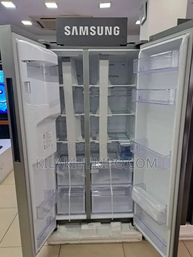 Samsung Refrigerator With Dispenser 635L