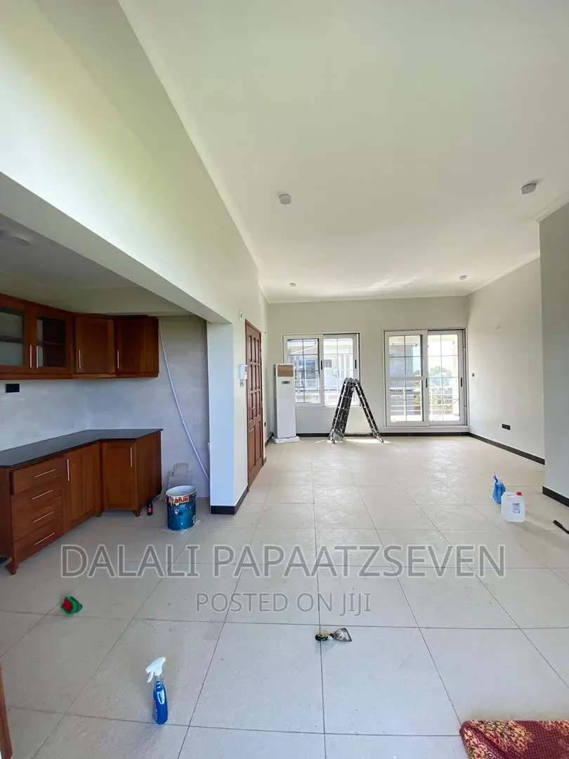 3bdrm Apartment in Dalalipapaatzseven, Mbweni for rent