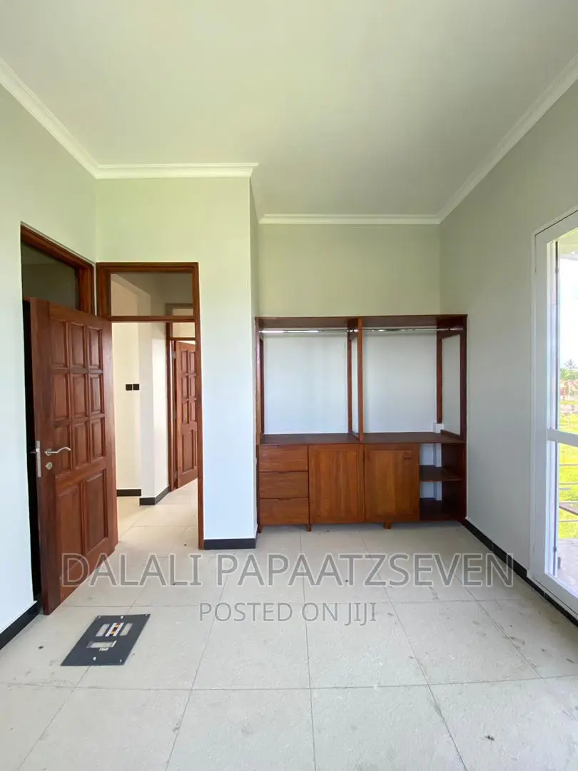 3bdrm Apartment in Dalalipapaatzseven, Mbweni for rent