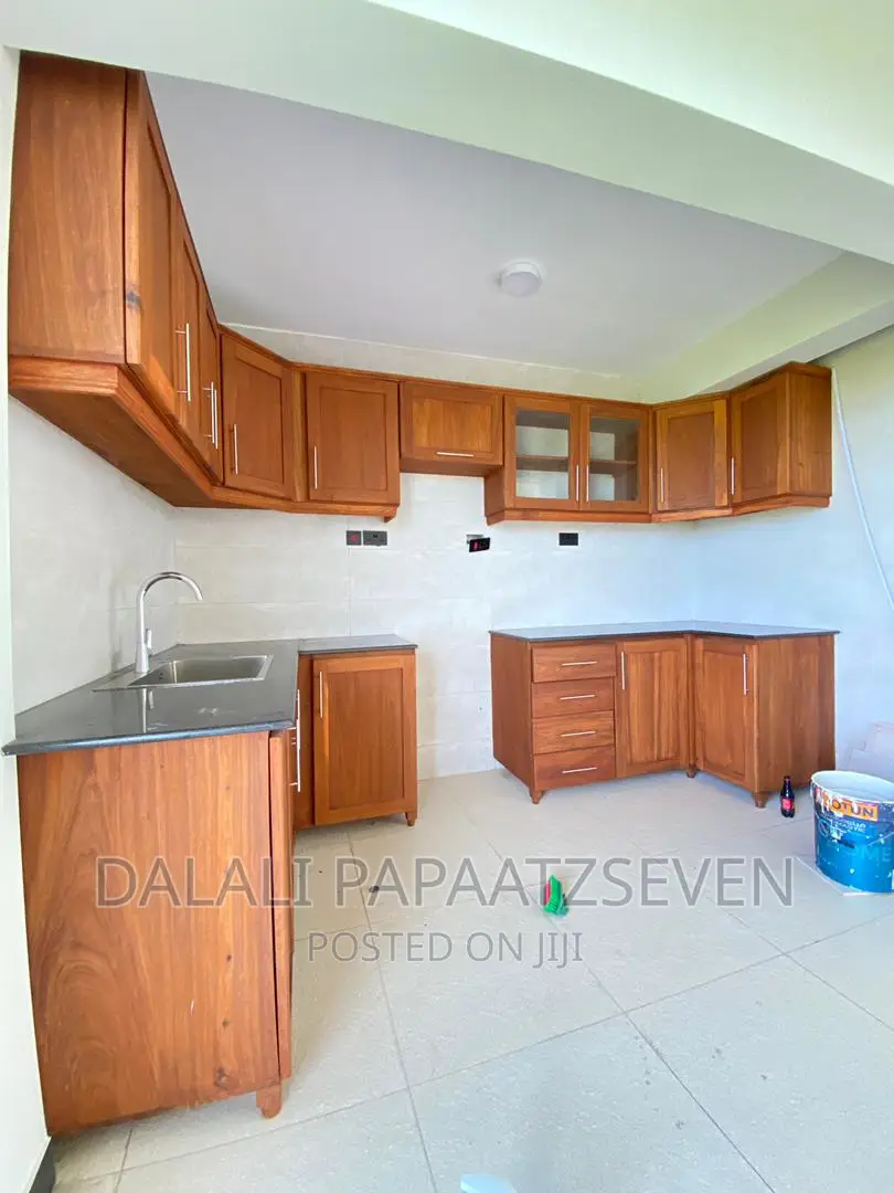 3bdrm Apartment in Dalalipapaatzseven, Mbweni for rent