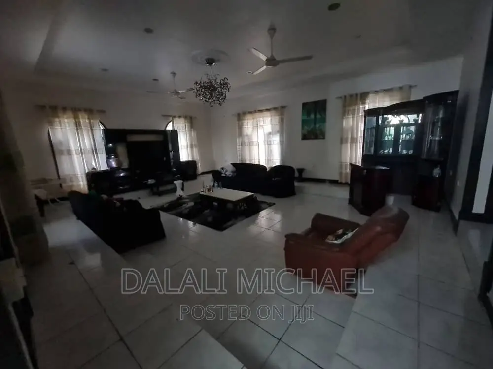 4bdrm House in Mbezibeach for sale
