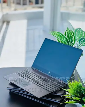New Laptop HP Envy 15 16GB AMD Ryzen 5 SSD 256GB