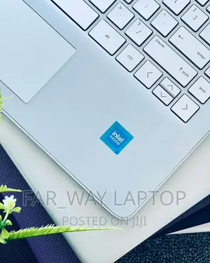 New Laptop HP 14z 8GB AMD Ryzen SSD 256GB