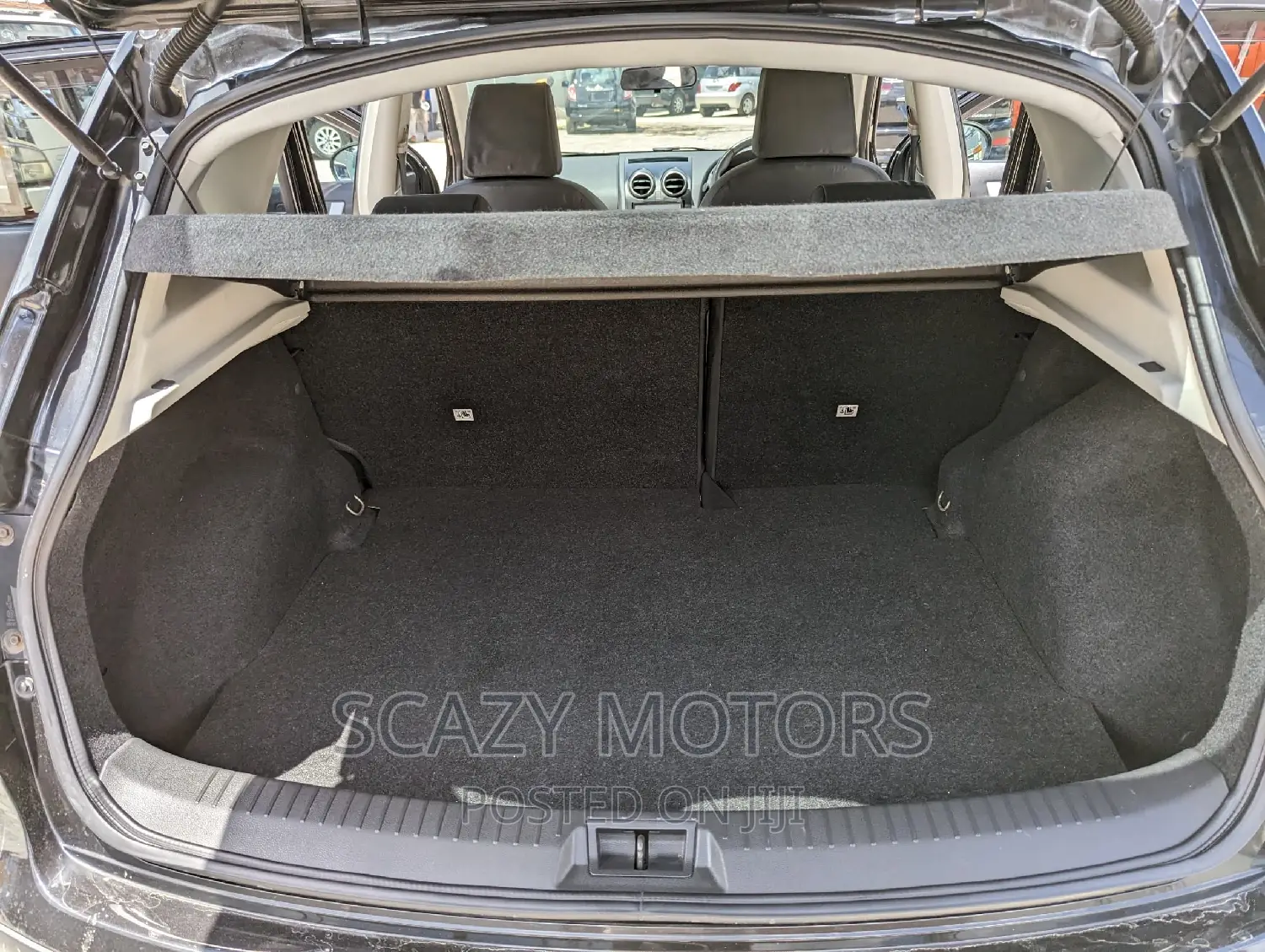 Nissan Dualis 2011 Black