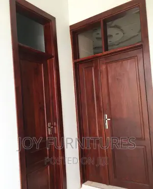 Double Door (Mninga)