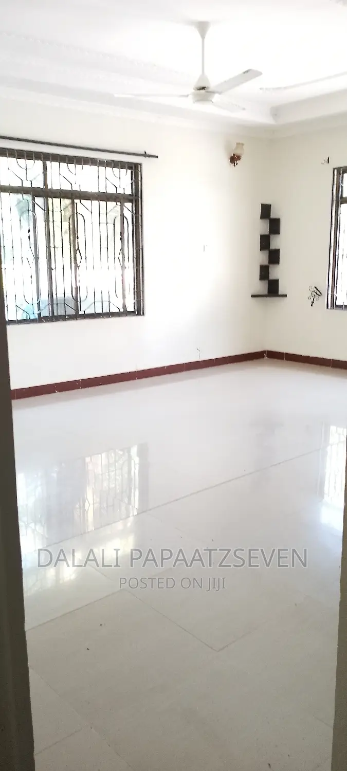 3bdrm House in Dalalipapaatzseven, Bunju for rent