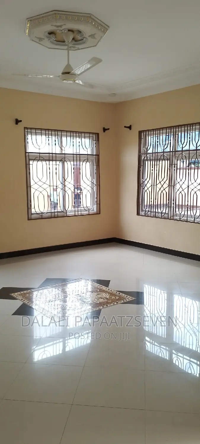 3bdrm House in Dalalipapaatzseven, Bunju for rent