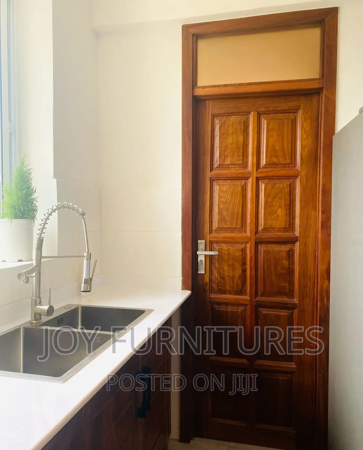 Kitchen Door Top