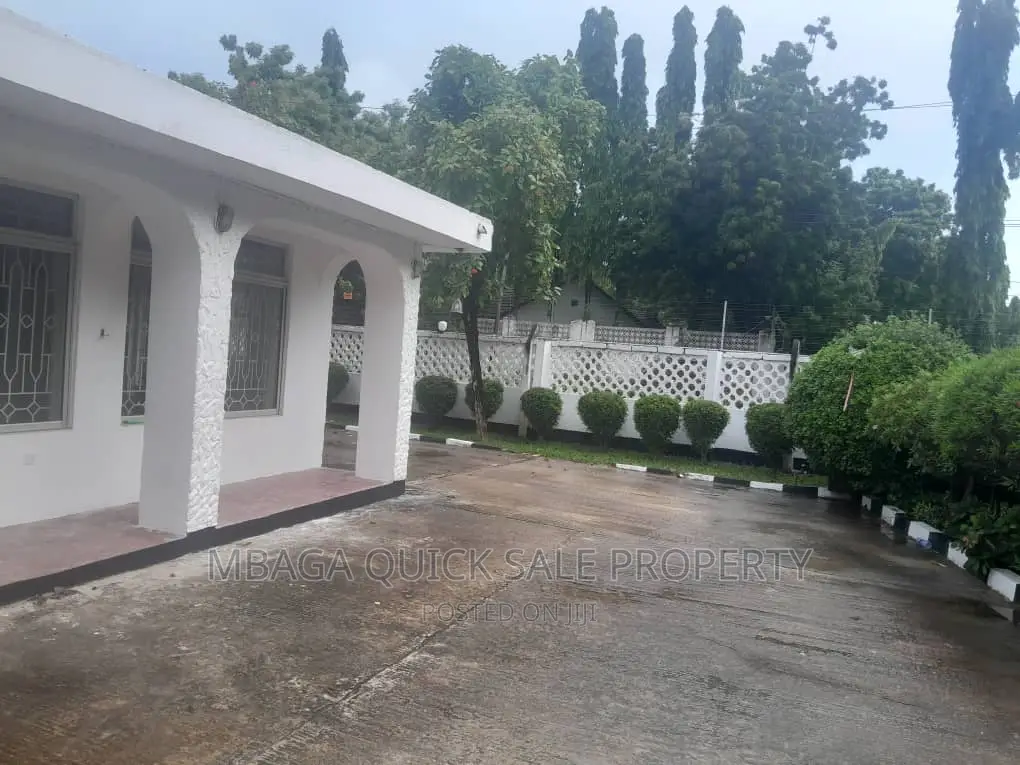 4bdrm House in Masaki for rent