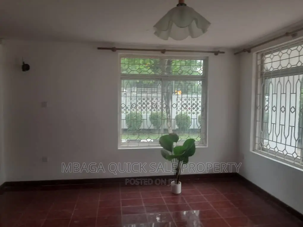 4bdrm House in Masaki for rent