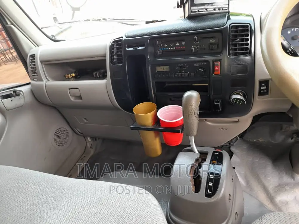 Toyota Dyna 2005 White
