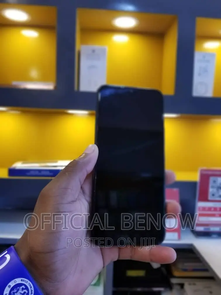 Infinix Hot 8 32 GB Black