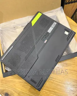 New Laptop Asus ROG Strix G17 32GB AMD Ryzen 9 SSD 1T