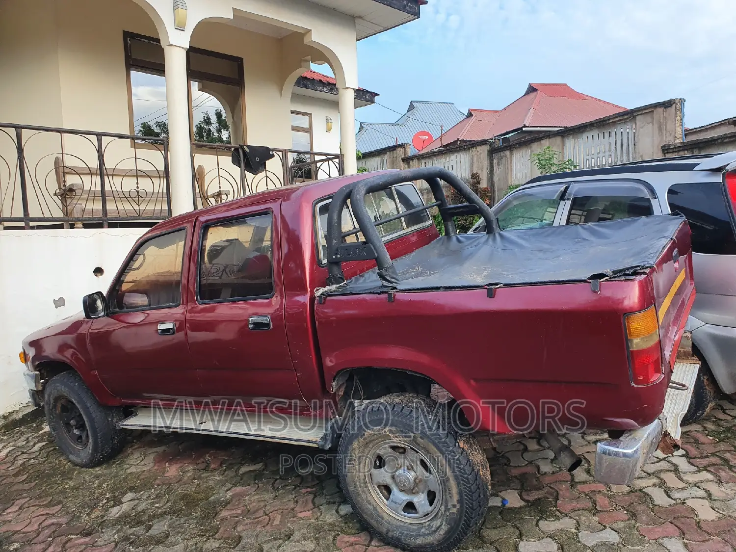 Toyota Hilux 1996 Burgundy