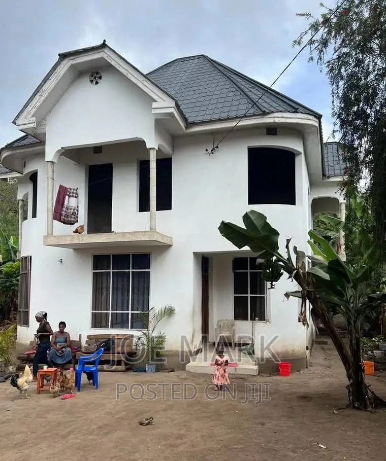 4bdrm House in Marka Real Estate, Njiro for sale