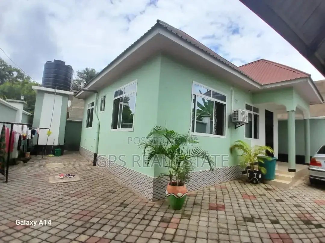 3bdrm House in Mbezi Msumi, Kinondoni for sale