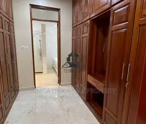5bdrm House in Msasani  Peninsula for sale