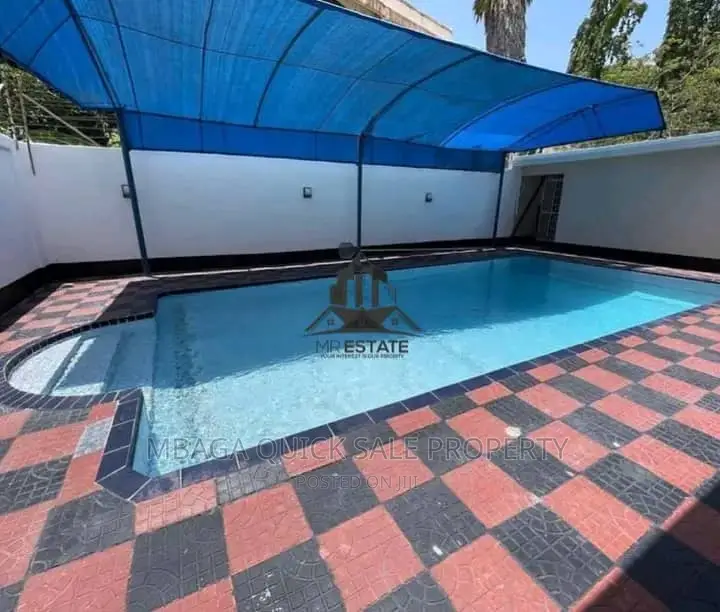 5bdrm House in Msasani  Peninsula for sale