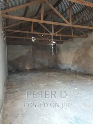 Godown Karibu Na Barabara