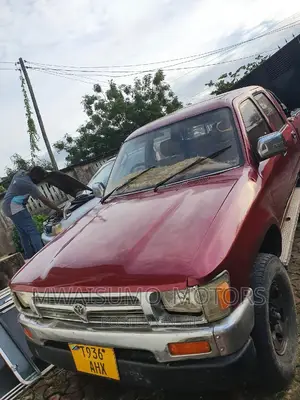 Toyota Hilux 1996 Burgundy