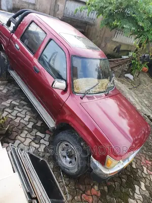 Toyota Hilux 1996 Burgundy