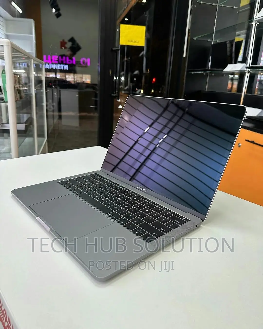 New Laptop Apple MacBook Pro 2015 16GB Intel Core I5 SSD 128GB