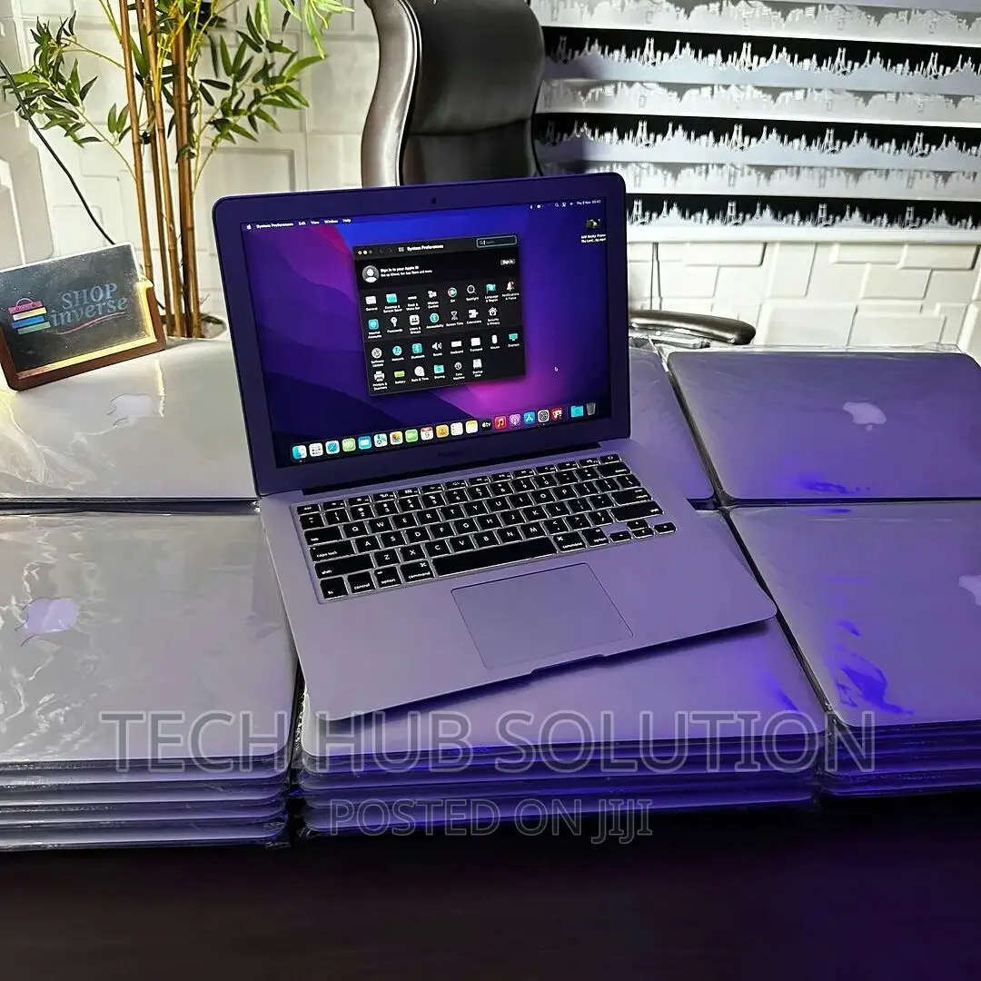 New Laptop Apple MacBook Air 8GB Intel Core I5 SSHD (Hybrid) 128GB