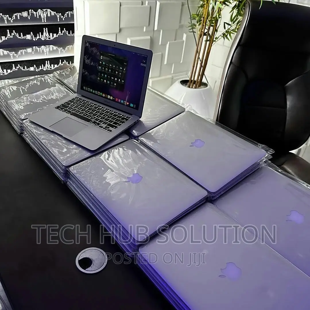 New Laptop Apple MacBook Air 8GB Intel Core I5 SSHD (Hybrid) 128GB